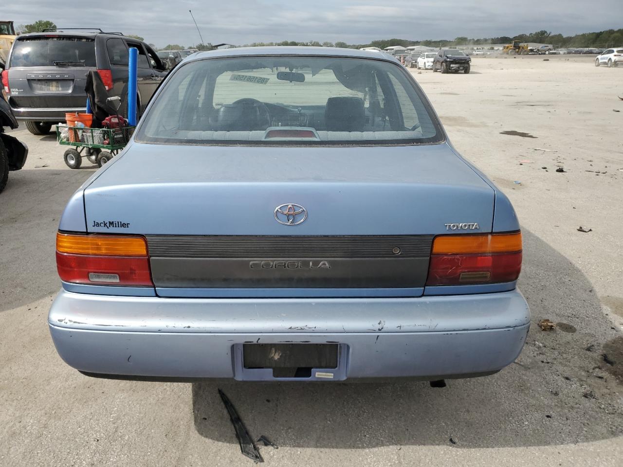 1995 Toyota Corolla VIN: 1NXAE04B0SZ297795 Lot: 85156155
