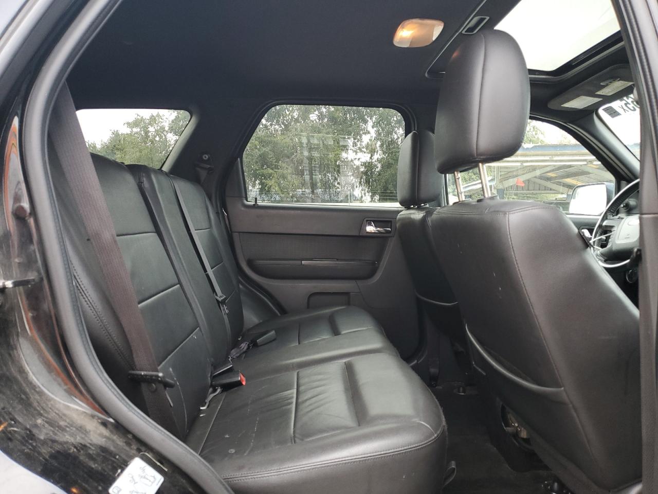 2010 Ford Escape Limited VIN: 1FMCU0EG5AKC72262 Lot: 81956265