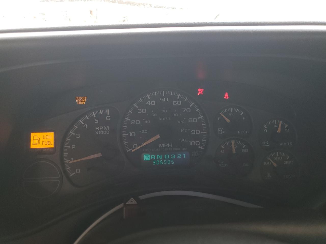 2002 Chevrolet Silverado C1500 VIN: 2GCEC19V821368757 Lot: 82402475