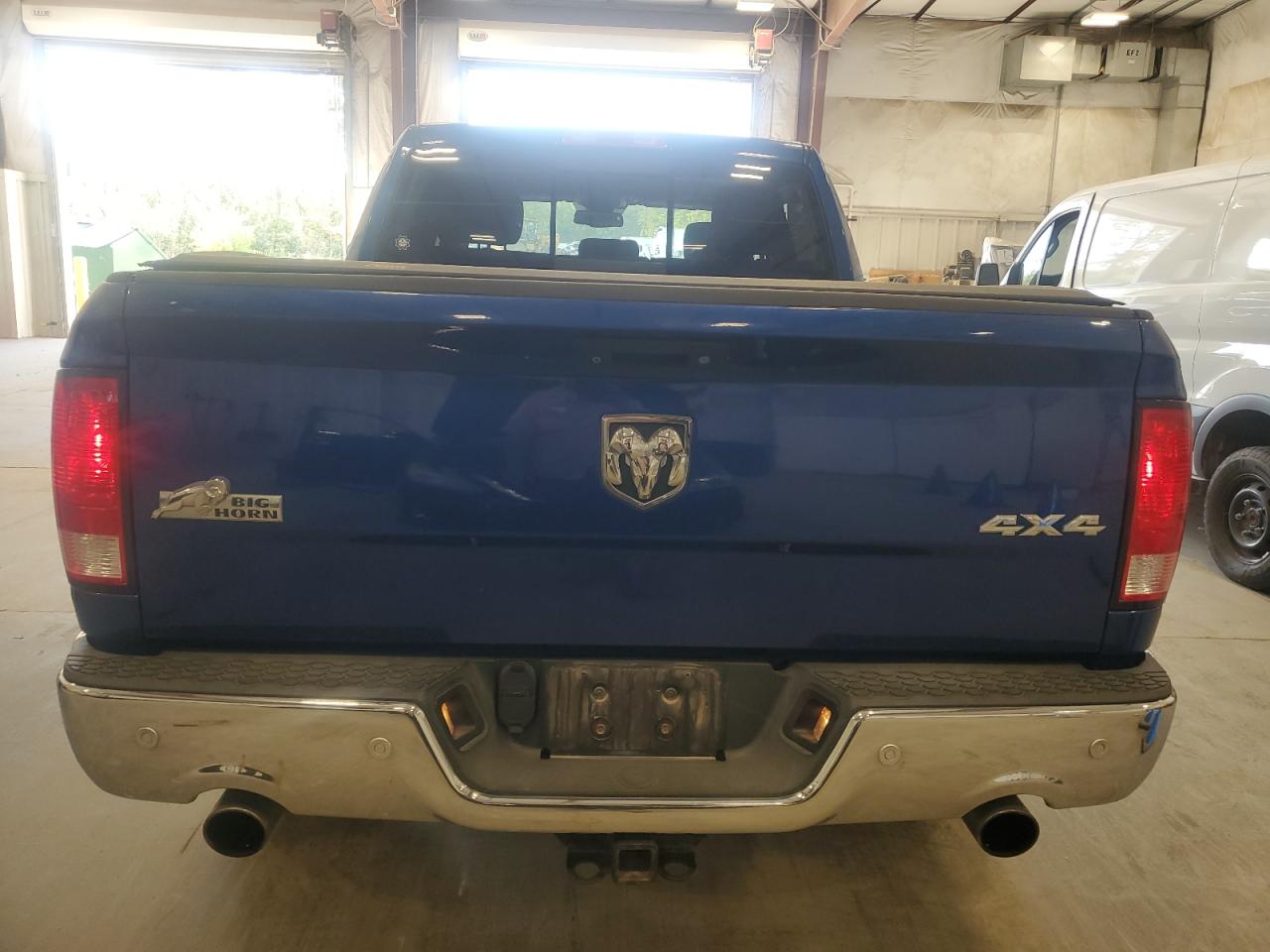 2017 Ram 1500 Slt VIN: 3C6RR7LT4HG565619 Lot: 81912435