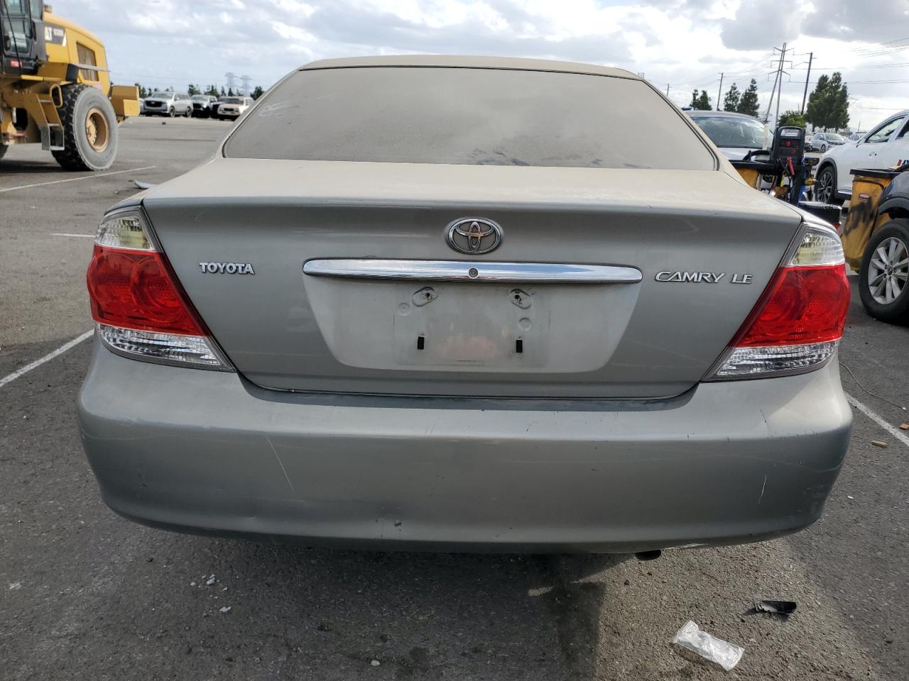 2005 Toyota Camry Le VIN: JTDBE32K353032893 Lot: 85536445