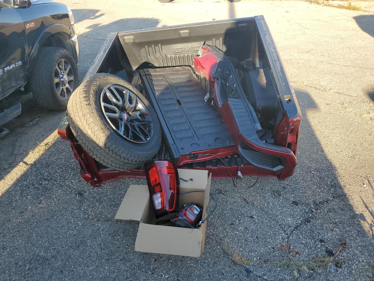 2024 GMC Sierra K1500 Elevation VIN: 3GTUUCED5RG374101 Lot: 83963395