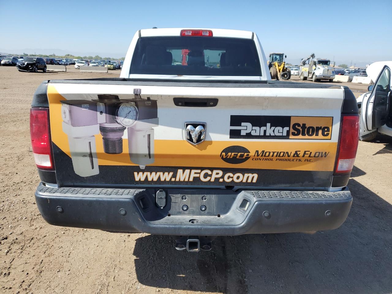 2018 Ram 1500 St VIN: 1C6RR7FG8JS208957 Lot: 81096005