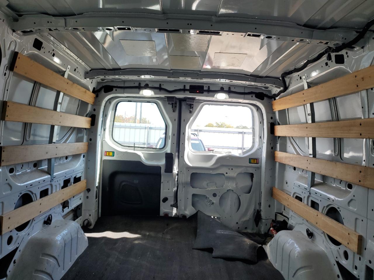 2018 Ford Transit T-250 VIN: 1FTYR1ZM8JKB33017 Lot: 86297905