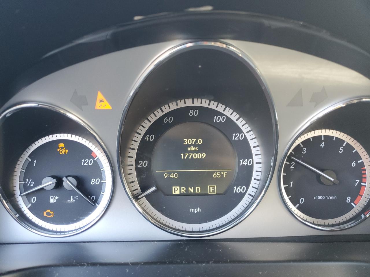 2011 Mercedes-Benz C 300 VIN: WDDGF5EB2BR161393 Lot: 82318225