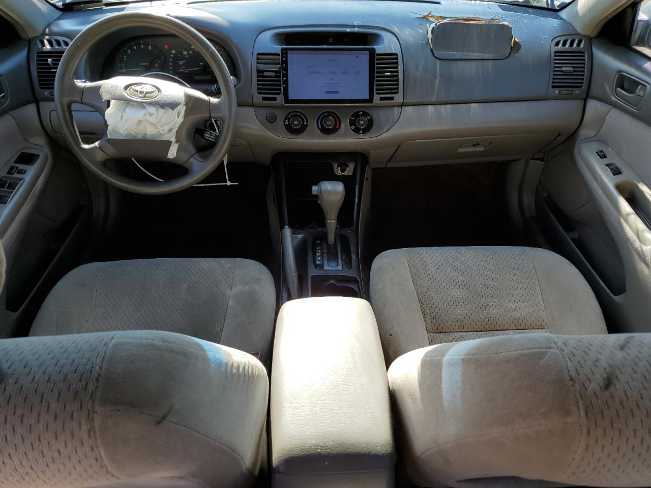 2003 Toyota Camry Le VIN: 4T1BE32K53U740985 Lot: 86210655