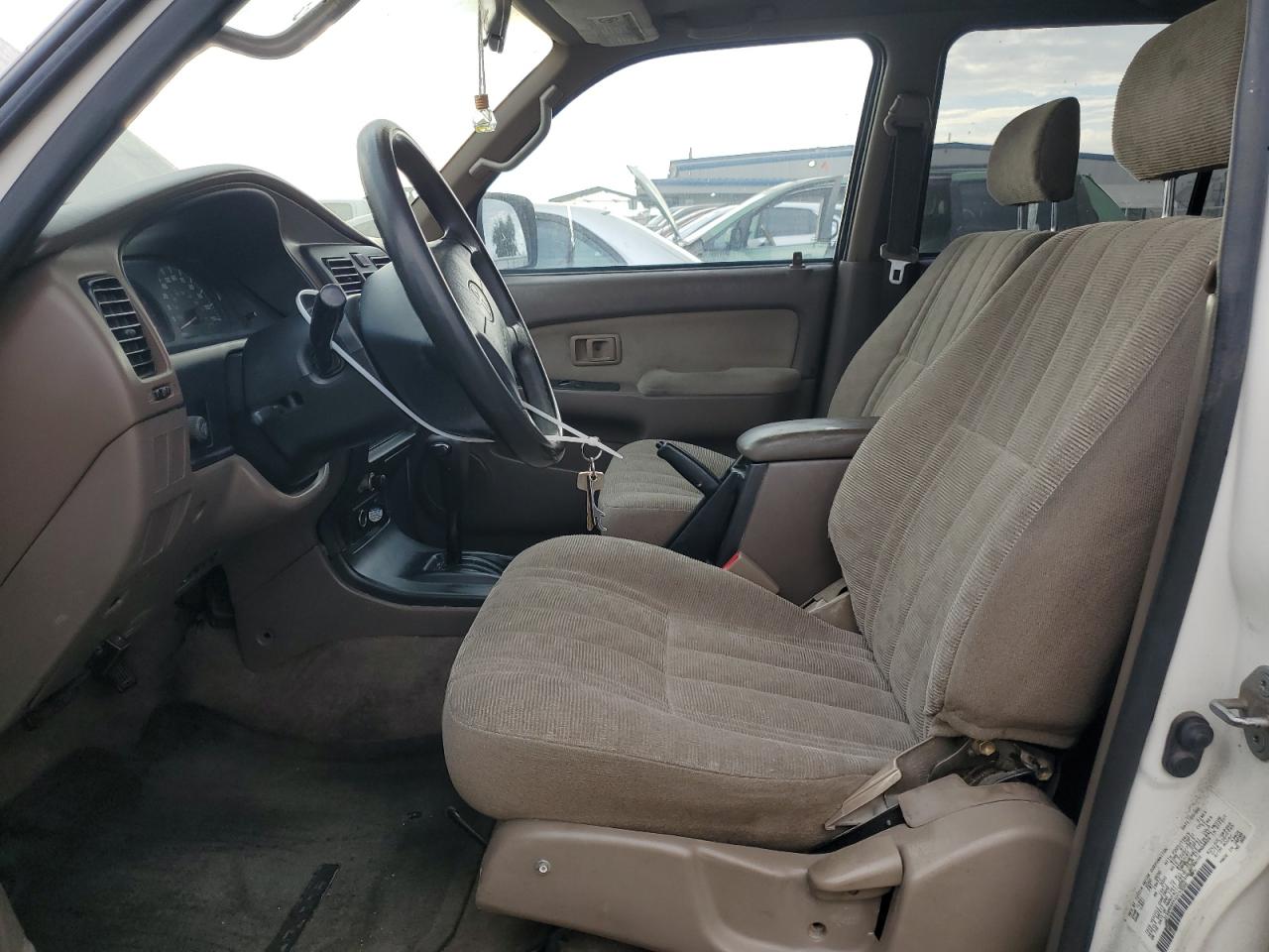 1999 Toyota 4Runner VIN: JT3GM84RXX0050056 Lot: 82403385