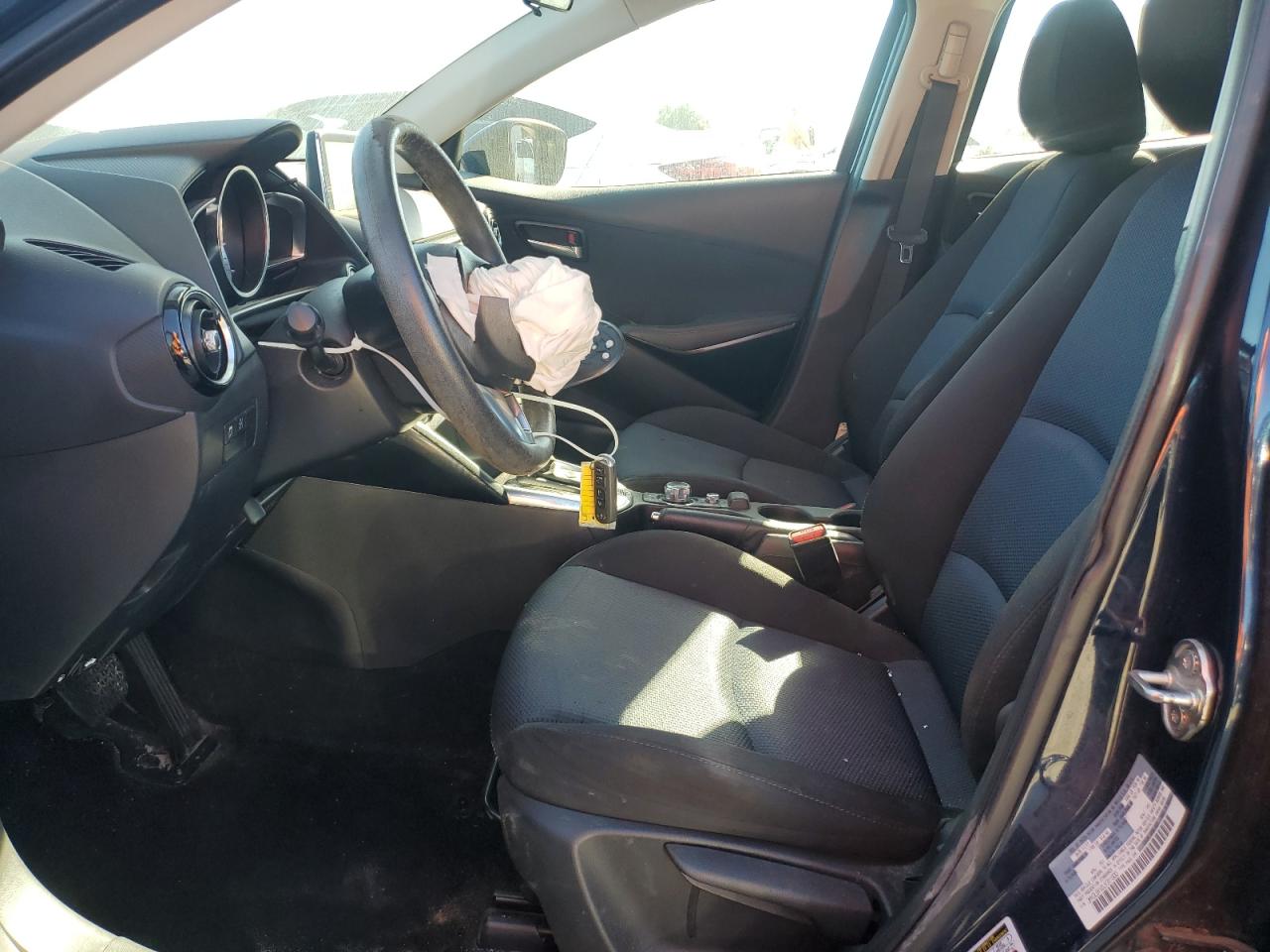 2018 Toyota Yaris Ia VIN: 3MYDLBYV0JY311800 Lot: 86607285