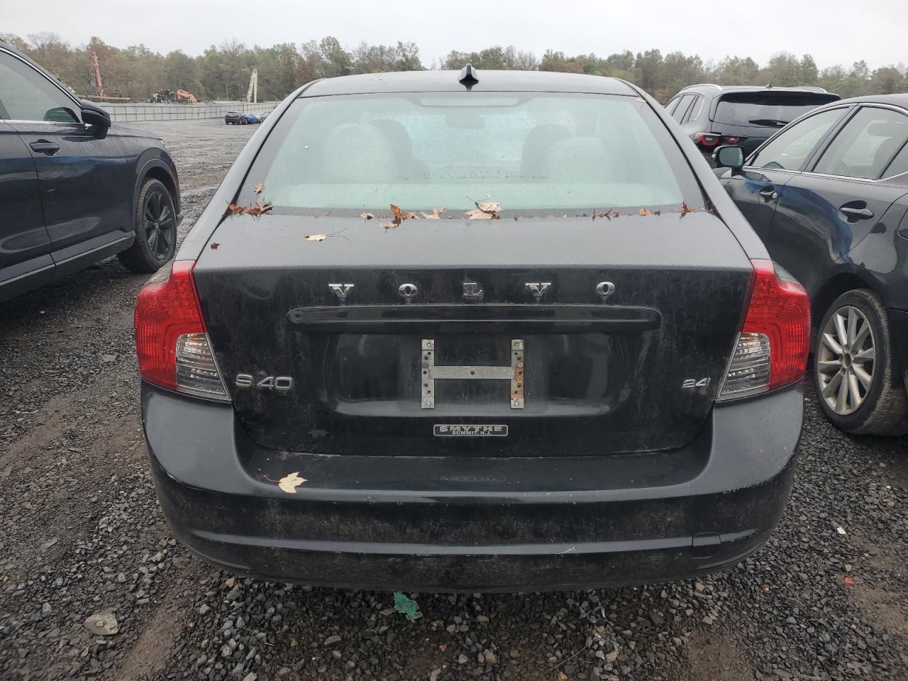 2010 Volvo S40 2.4I VIN: YV1390MS0A2490423 Lot: 86206915