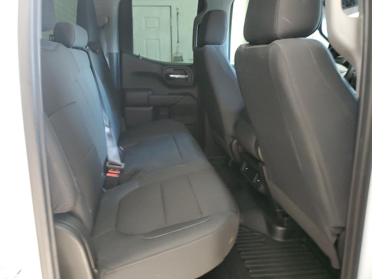 2021 Chevrolet Silverado K1500 VIN: 1GCRYAEKXMZ372138 Lot: 84787555