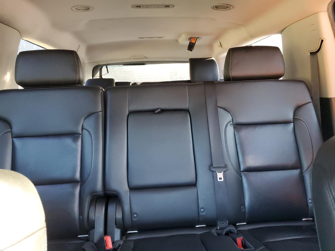 2019 Chevrolet Suburban K1500 Lt VIN: 1GNSKHKCXKR112142 Lot: 85170865