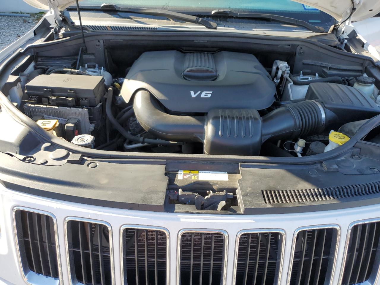 2015 Jeep Grand Cherokee Limited VIN: 1C4RJFBG0FC652111 Lot: 86155235