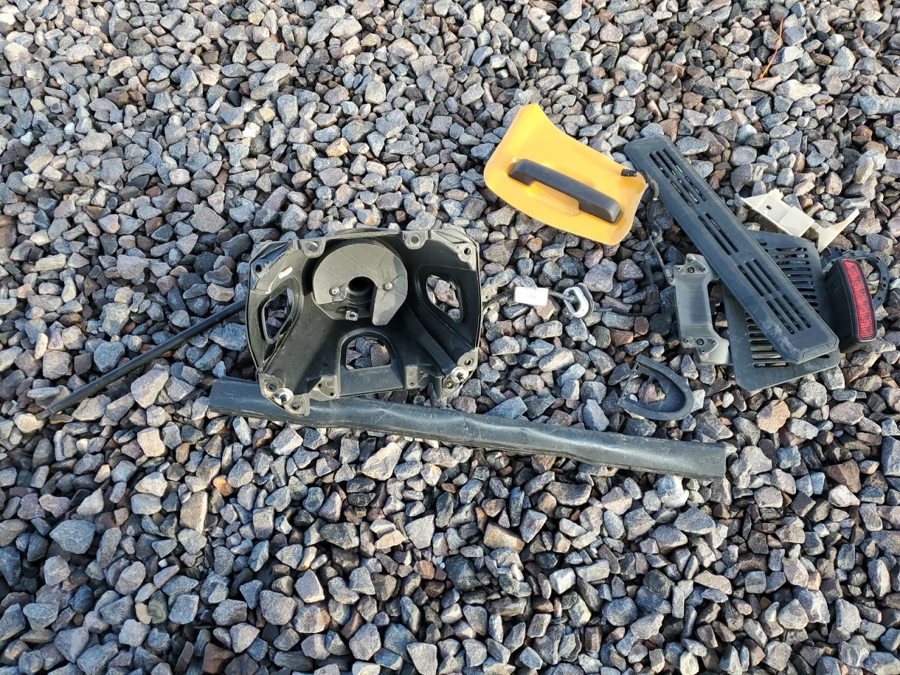 2022 Ford Bronco Base VIN: 1FMDE5BH9NLA72285 Lot: 90038225