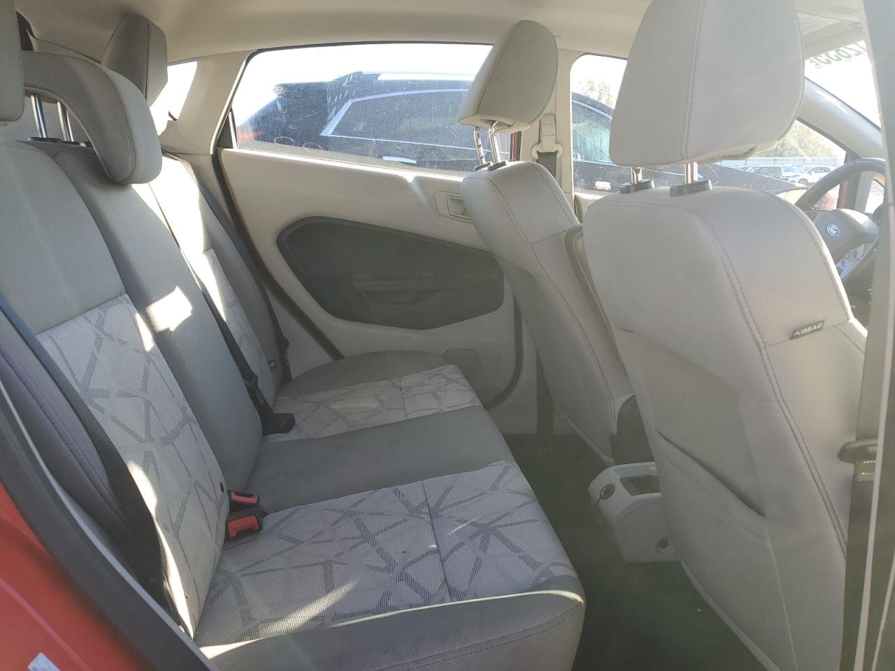 2013 Ford Fiesta Se VIN: 3FADP4EJ2DM176031 Lot: 82512835