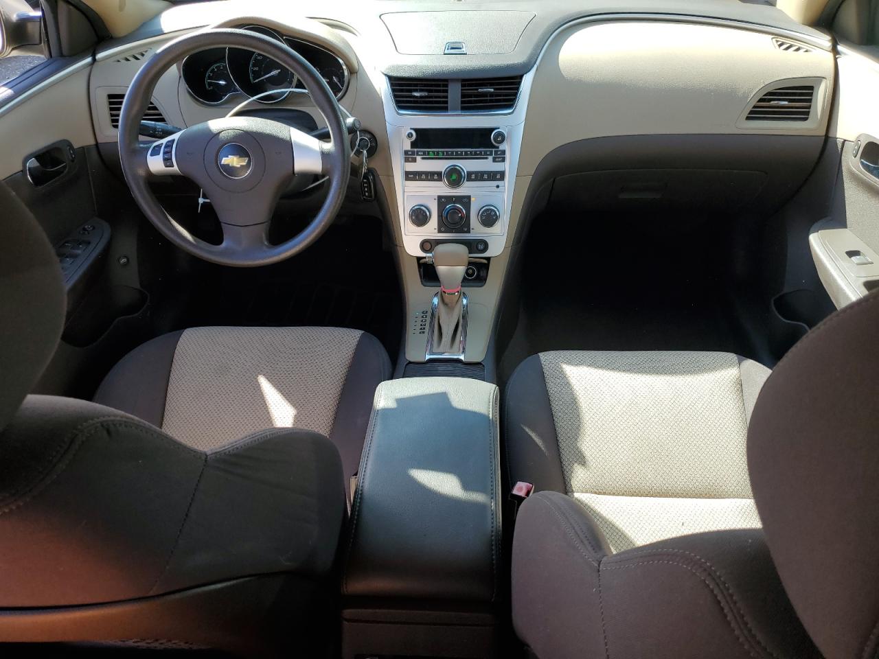 2010 Chevrolet Malibu Ls VIN: 1G1ZB5EBXAF260180 Lot: 84453795