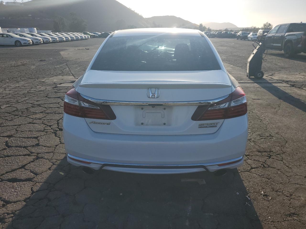 2017 Honda Accord Sport Special Edition VIN: 1HGCR2F16HA021456 Lot: 85367145