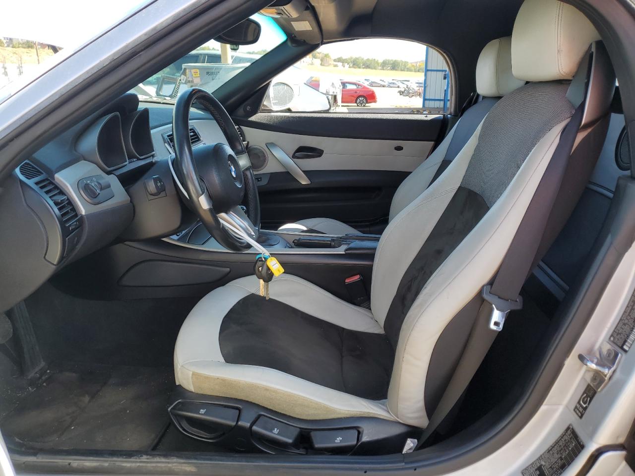 2003 BMW Z4 2.5 VIN: 4USBT33473LR62955 Lot: 86801085