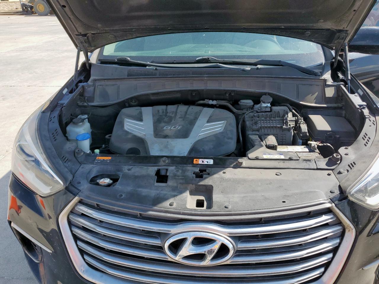 2017 Hyundai Santa Fe Se VIN: KM8SM4HF9HU223800 Lot: 82309555