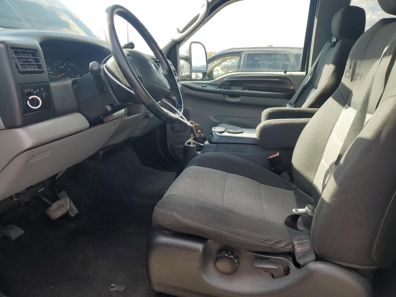 2003 Ford F250 Super Duty VIN: 1FTNX21L83ED19966 Lot: 90026005