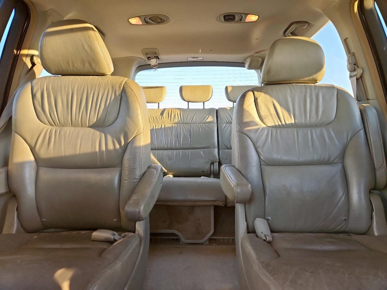 2005 Honda Odyssey Touring VIN: 5FNRL38835B132849 Lot: 86166625