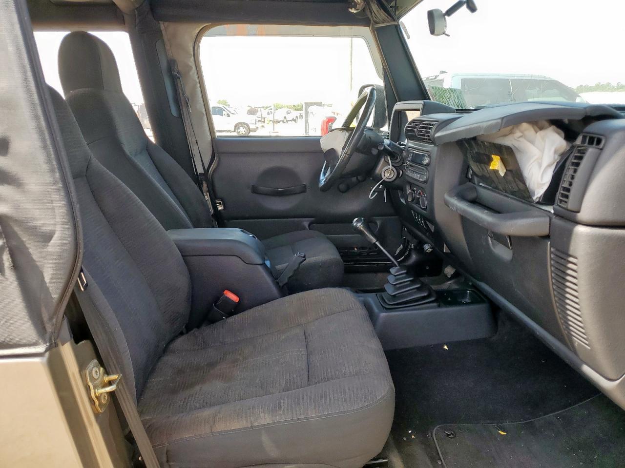 2004 Jeep Wrangler X VIN: 1J4FA39S54P790044 Lot: 85172995