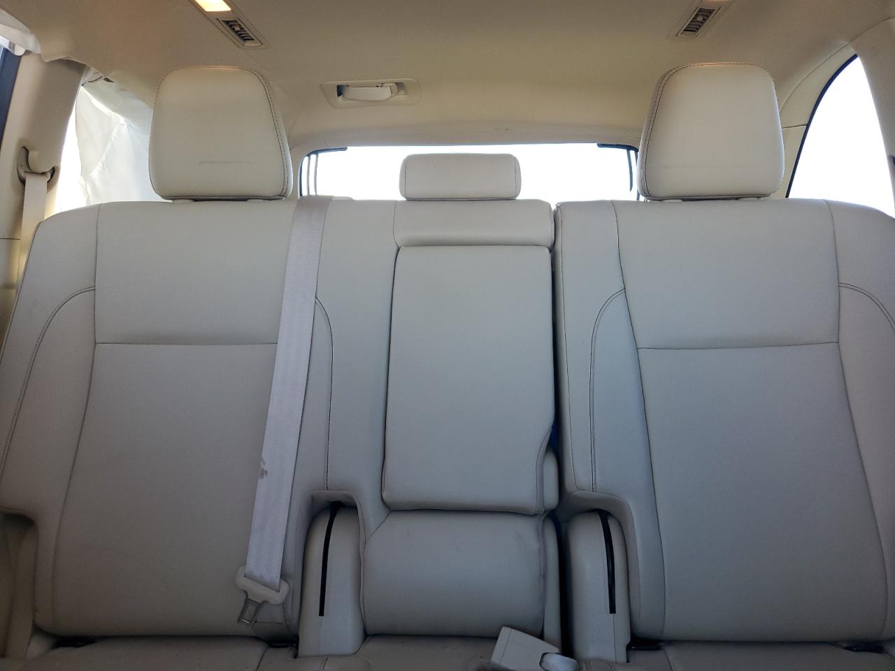 2019 Toyota Highlander Se VIN: 5TDKZRFH0KS564621 Lot: 90399895