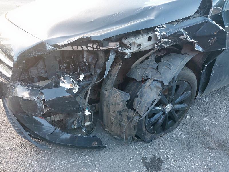 2014 MERCEDES-BENZ A180 BLUEEFFICIENCY SE CD 