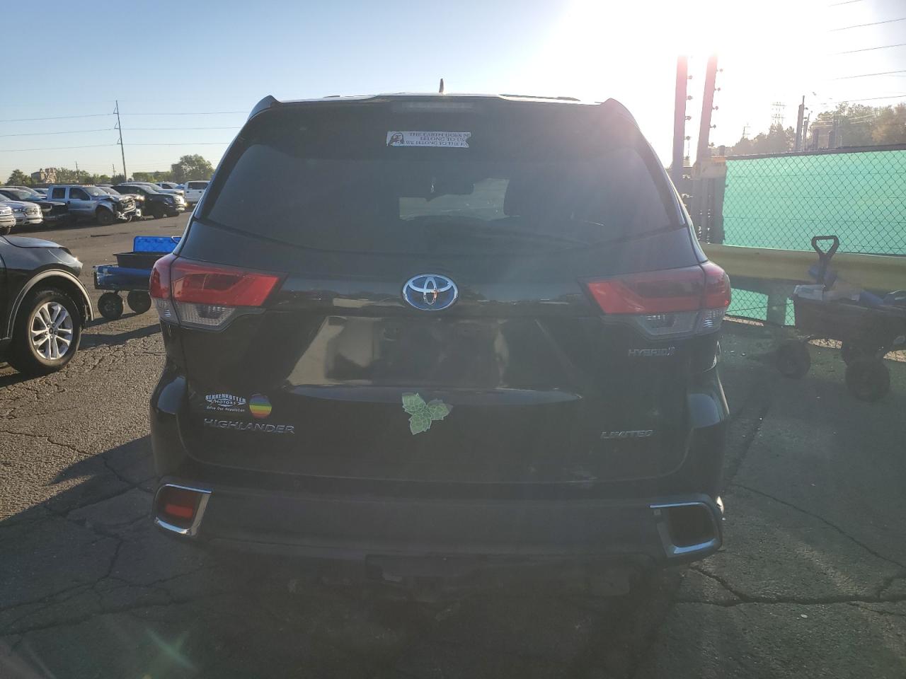 2017 Toyota Highlander Hybrid Limited VIN: 5TDDGRFH8HS027163 Lot: 81086835