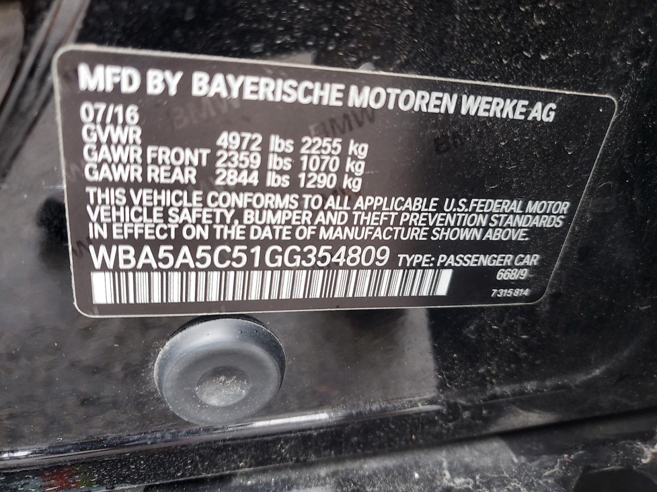 Фото: WBA5A5C51GG354809