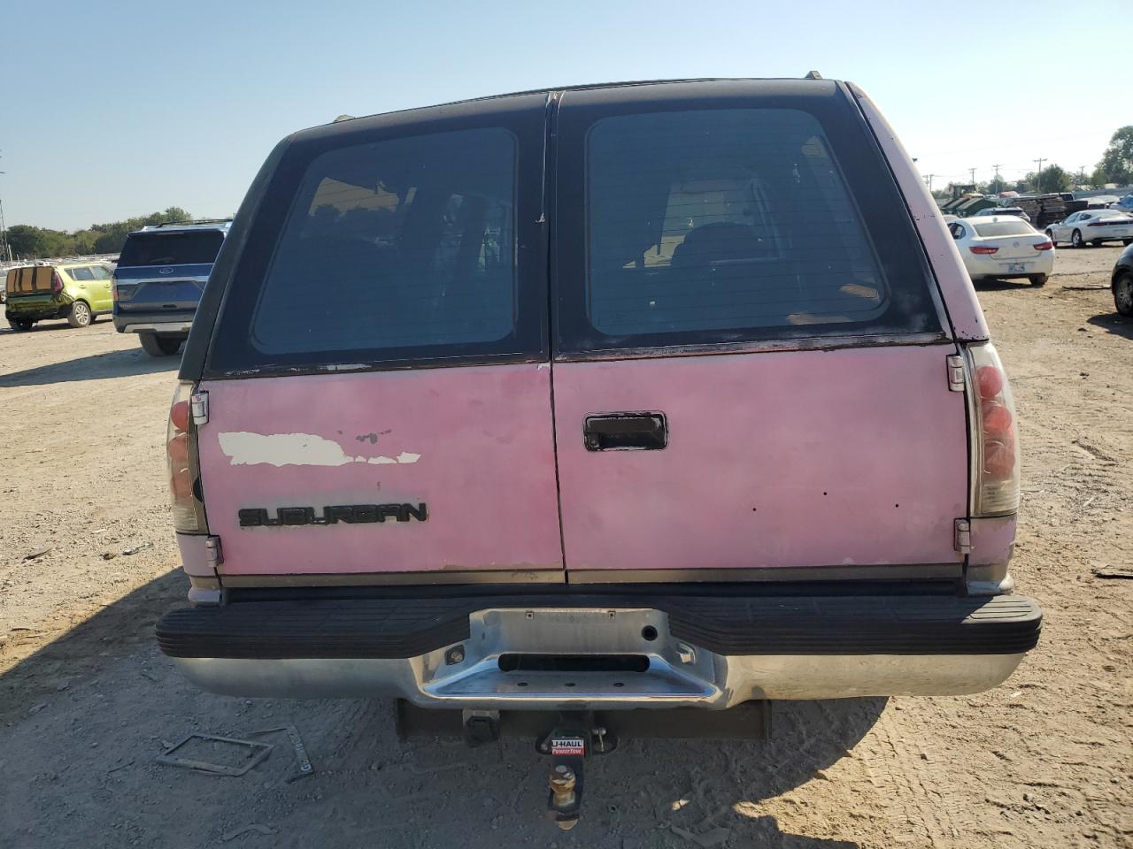 1993 GMC Suburban K1500 VIN: 1GDFK16K8PJ758624 Lot: 85284985