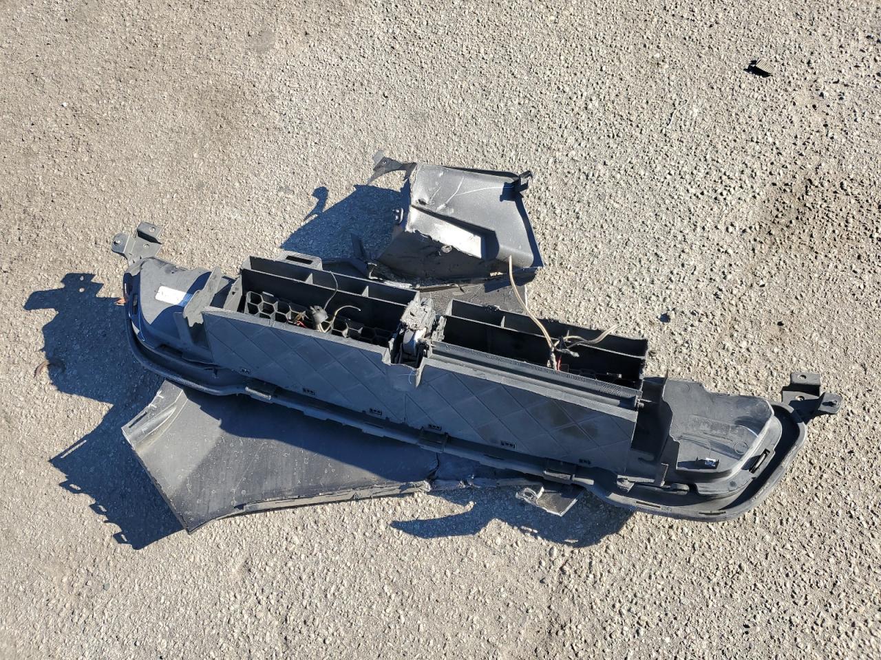 2016 Jeep Cherokee Latitude VIN: 1C4PJMCB3GW323403 Lot: 89993145