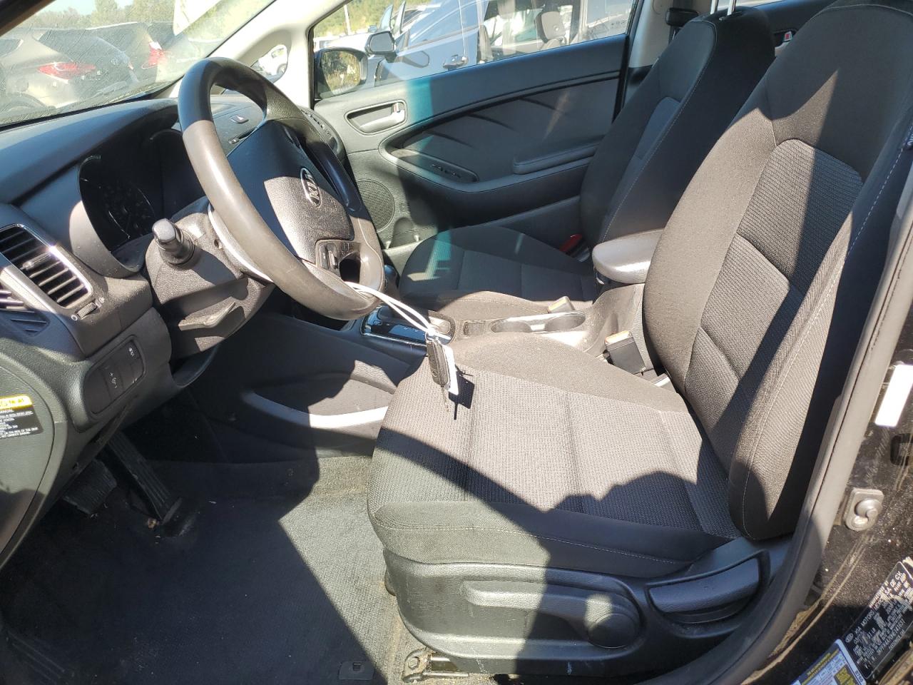 2017 Kia Forte Lx VIN: 3KPFK4A70HE141631 Lot: 86466245