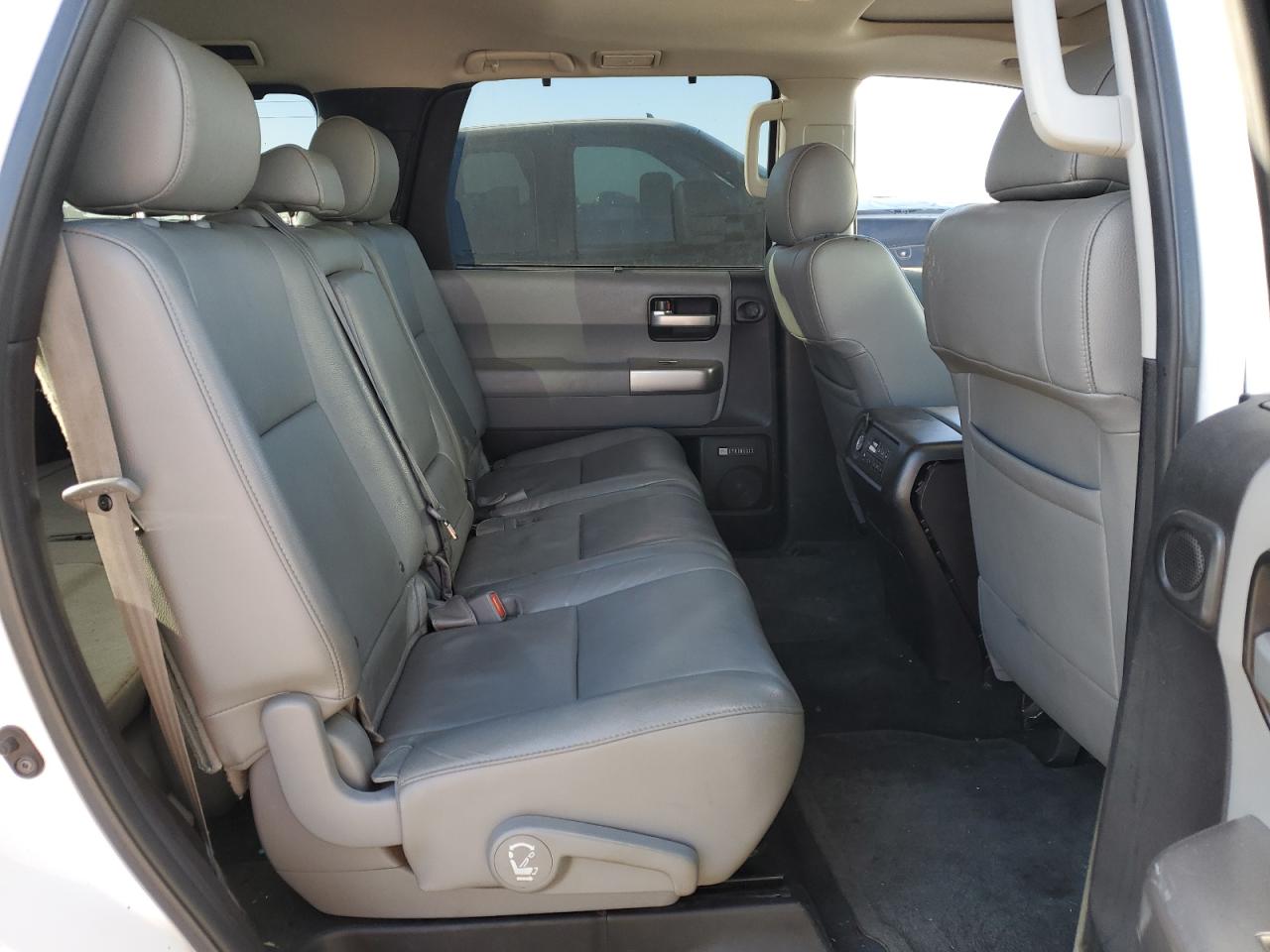 2018 Toyota Sequoia Limited VIN: 5TDJY5G18JS163373 Lot: 86659615