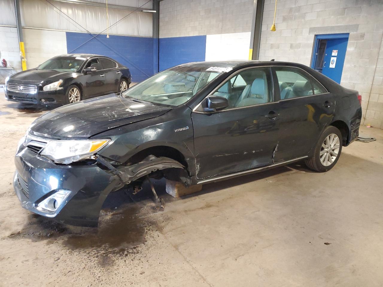 2014 Toyota Camry Hybrid