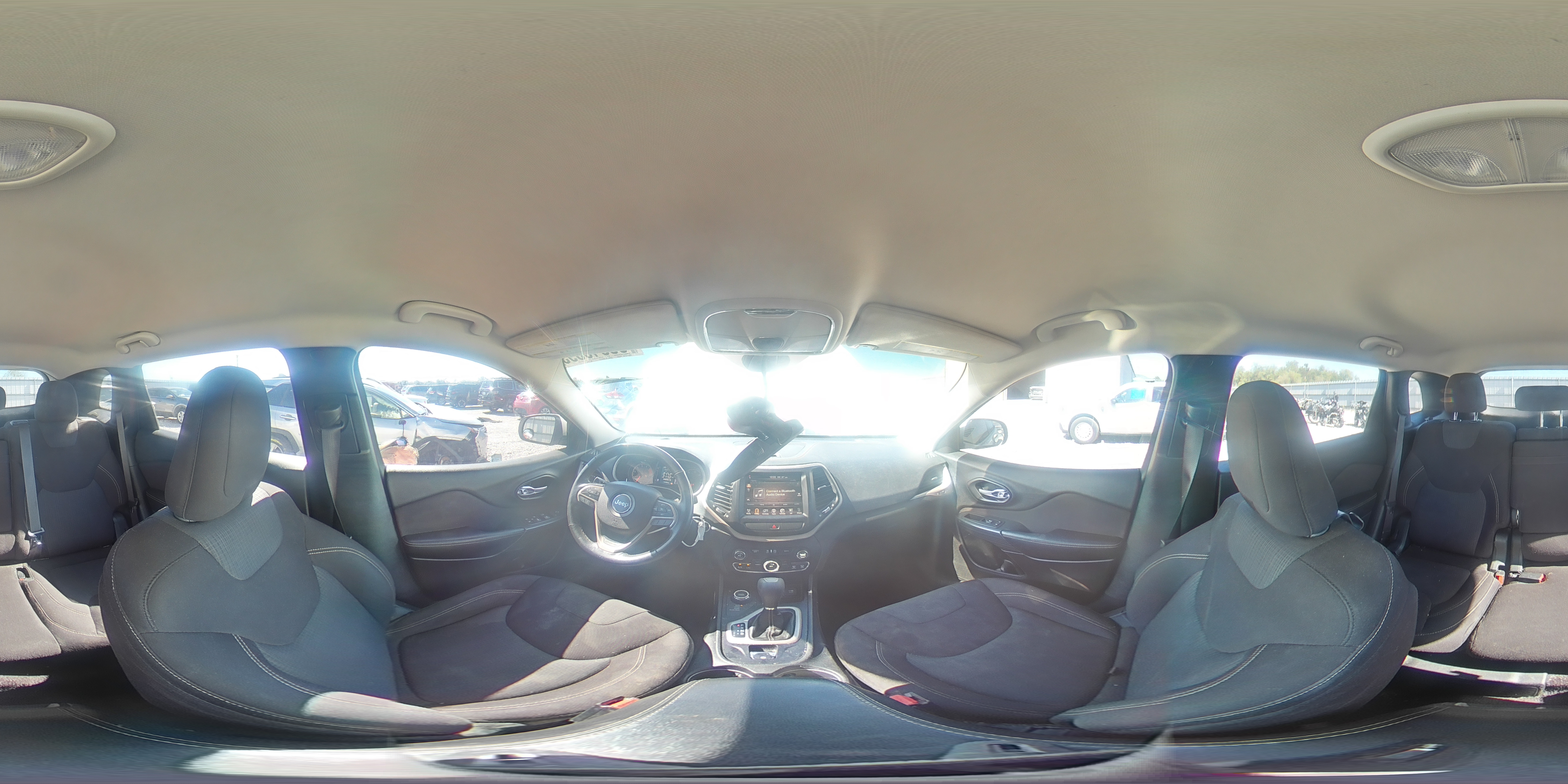 2016 Jeep Cherokee Latitude VIN: 1C4PJMCS2GW252887 Lot: 85846595