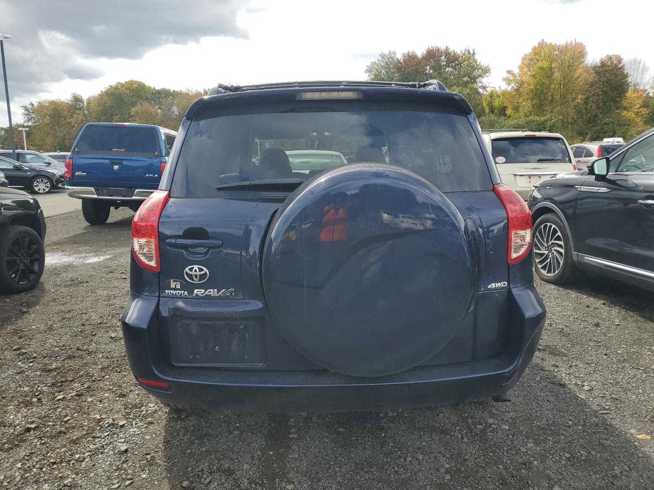 2007 Toyota Rav4 Limited VIN: JTMBD31V575098707 Lot: 86839595