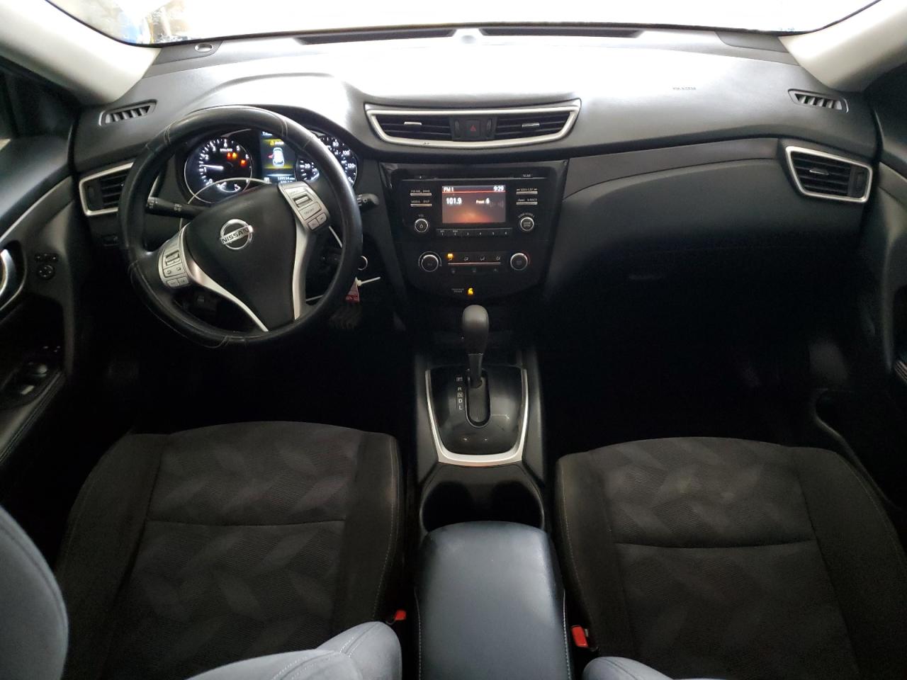 2015 Nissan Rogue S VIN: KNMAT2MT8FP584711 Lot: 84805815