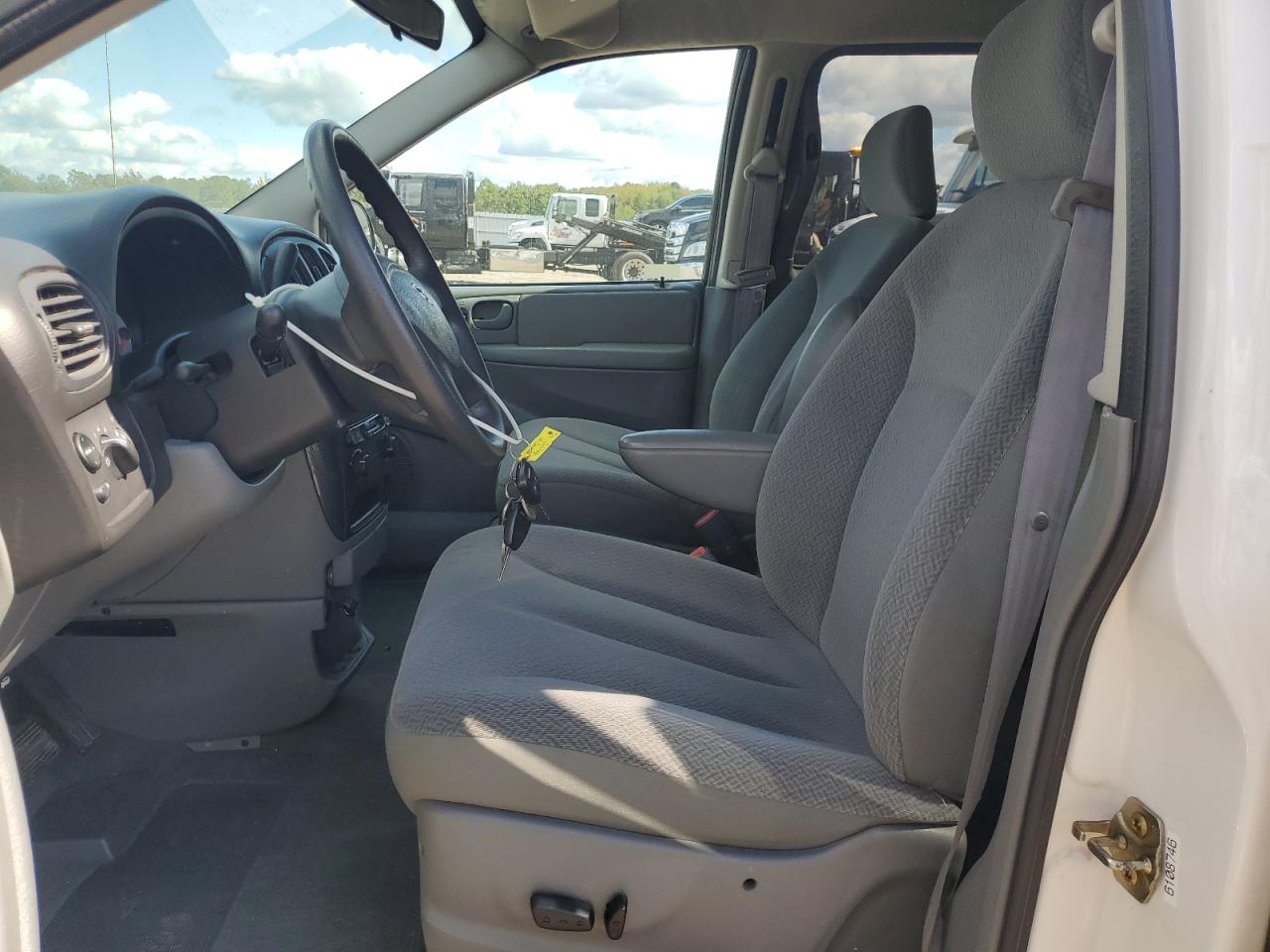 2005 Dodge Caravan Sxt VIN: 1D4GP45R75B164448 Lot: 84948935