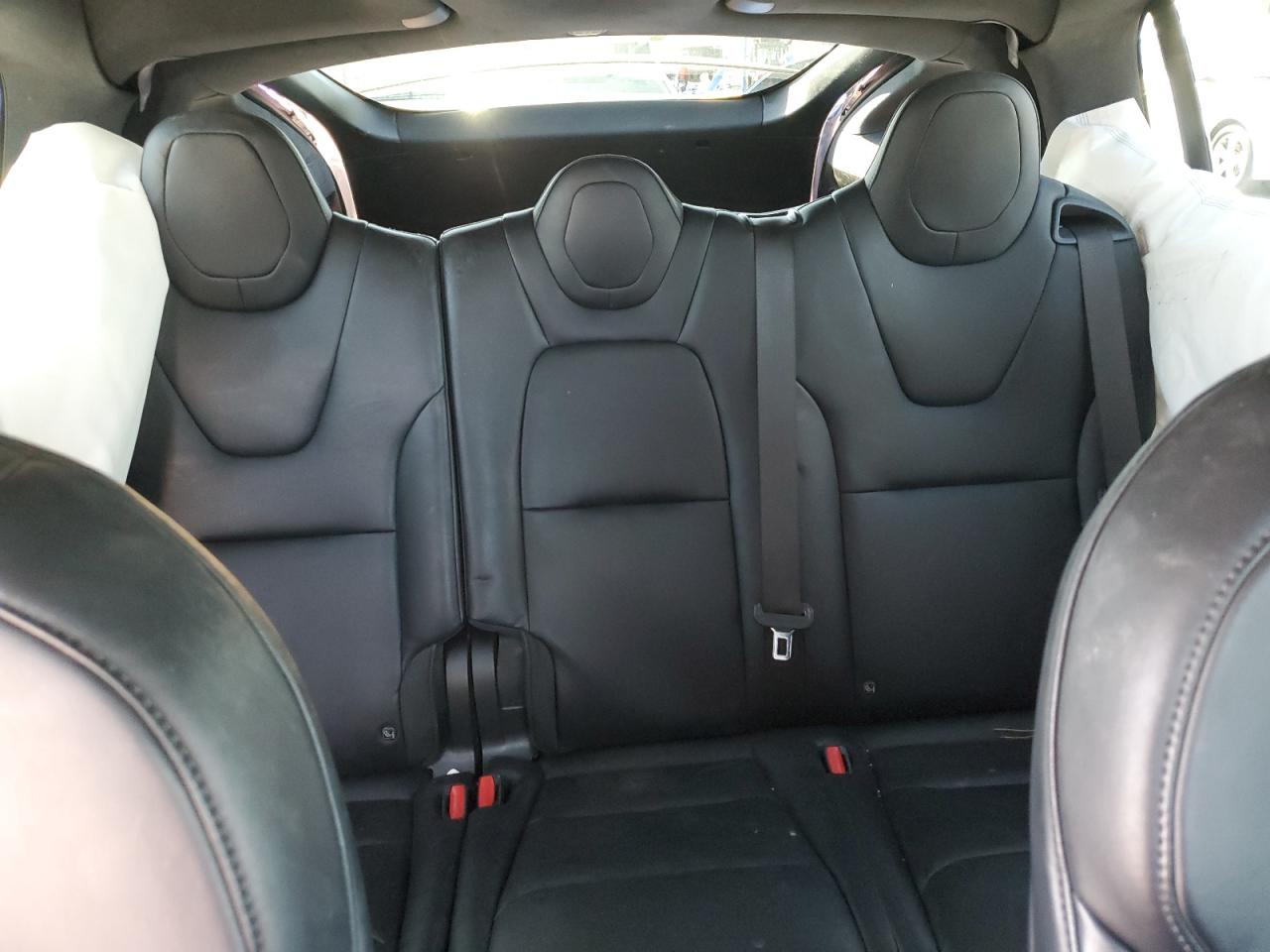 2020 Tesla Model X VIN: 5YJXCDE22LF283353 Lot: 86334565