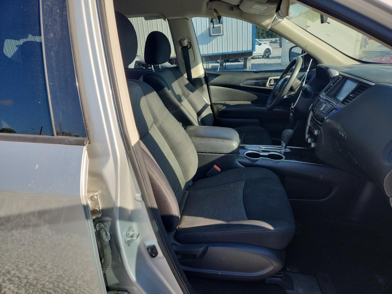 2019 Nissan Pathfinder S VIN: 5N1DR2MNXKC584008 Lot: 84637875