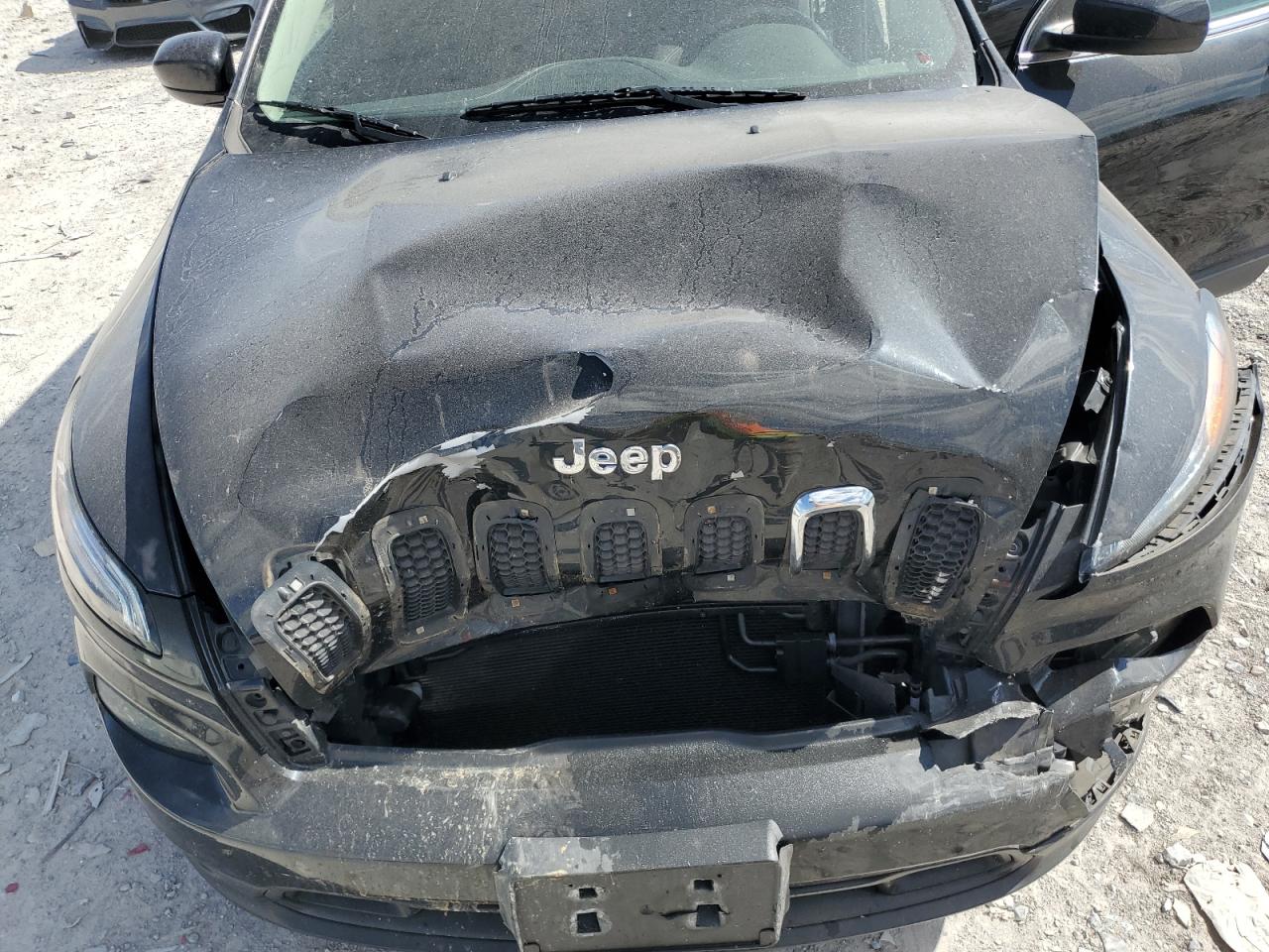 2015 Jeep Cherokee Latitude VIN: 1C4PJMCB8FW641452 Lot: 86244535