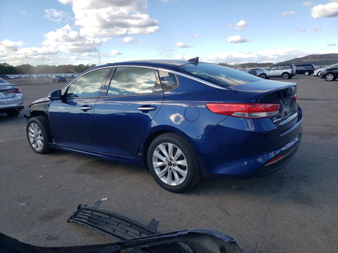 2016 Kia Optima Ex VIN: 5XXGU4L36GG087928 Lot: 89592085