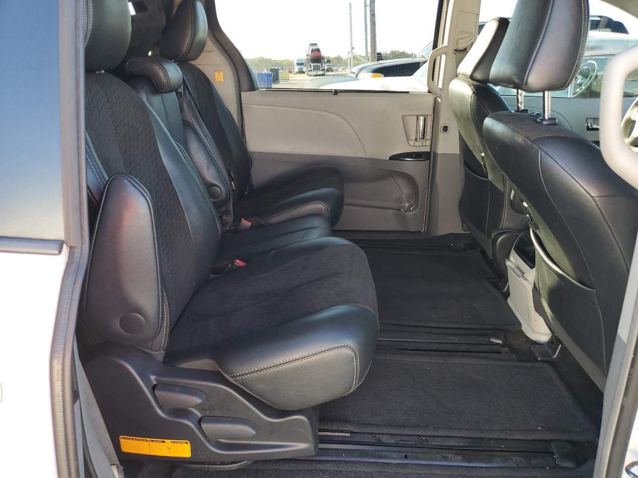 2012 Toyota Sienna Sport VIN: 5TDXK3DC8CS247668 Lot: 82375055