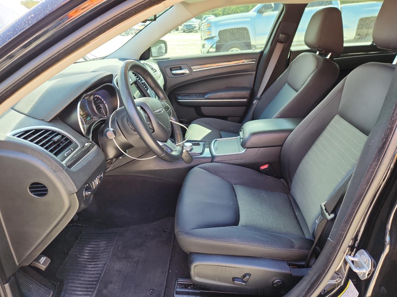 2018 Chrysler 300 Touring VIN: 2C3CCAAG7JH283424 Lot: 84813395