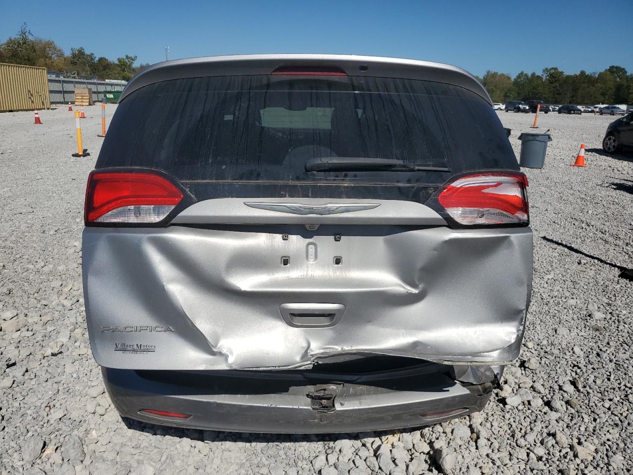 2017 Chrysler Pacifica Touring VIN: 2C4RC1DG8HR514028 Lot: 84880875