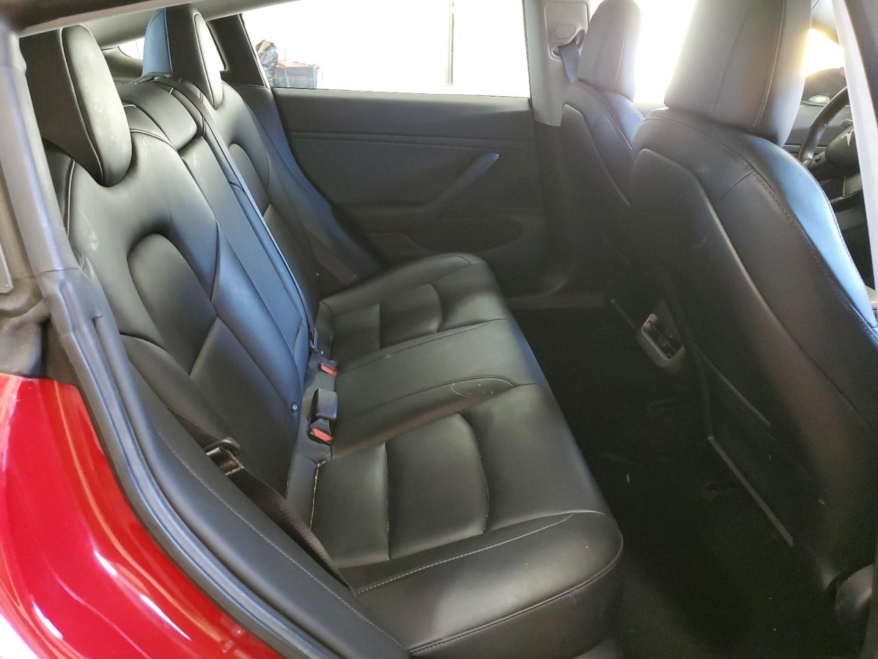 2018 Tesla Model 3 VIN: 5YJ3E1EA5JF047484 Lot: 82668915