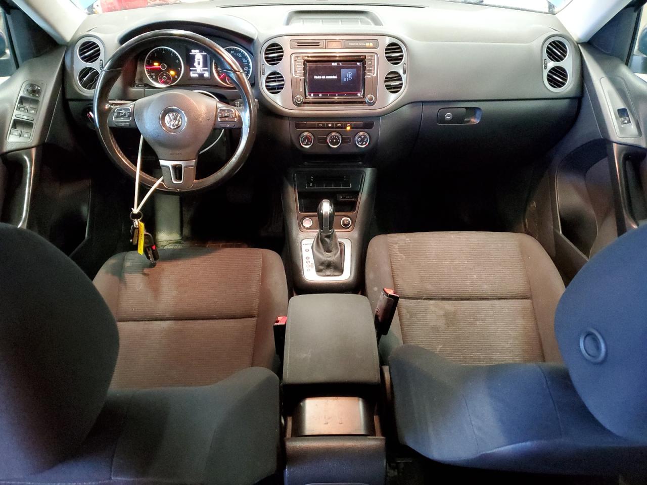 2018 Volkswagen Tiguan Limited VIN: WVGBV7AX4JK000826 Lot: 85541545