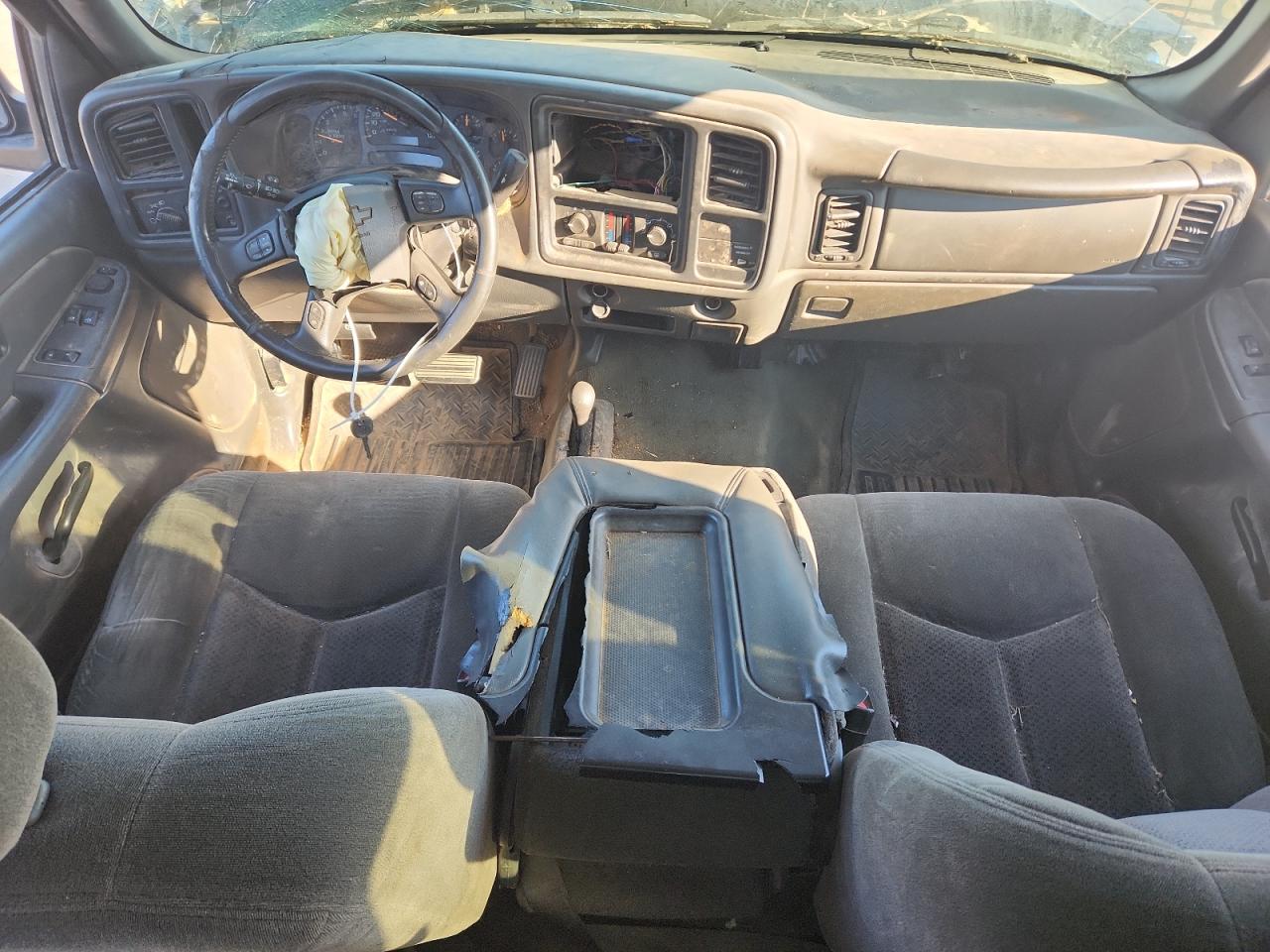 2004 Chevrolet Silverado K1500 VIN: 2GCEK19T141287328 Lot: 85942075