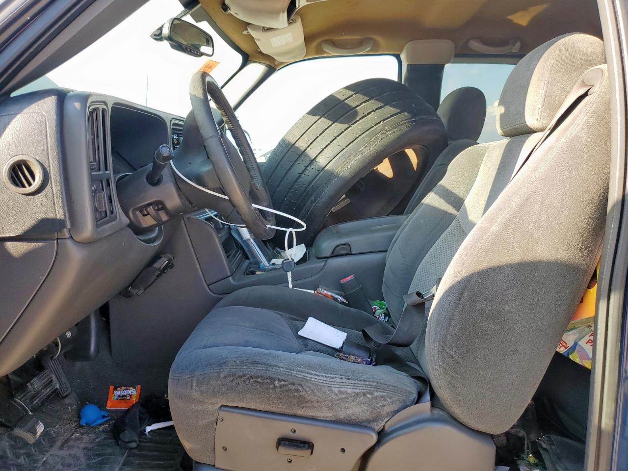 2004 Chevrolet Silverado C1500 VIN: 2GCEC19T841356903 Lot: 82224295