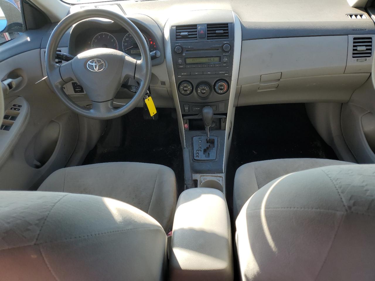 2009 Toyota Corolla Base VIN: 2T1BU40E29C033973 Lot: 82256105